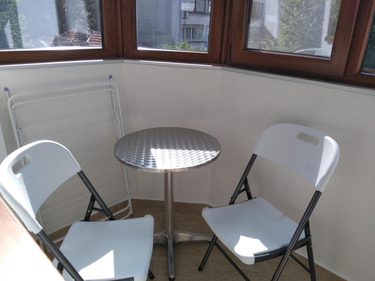 Lera Apartment Бургас Екстериор снимка